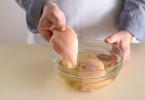 كيفية جعل صدور الدجاج طرية وعصيرية