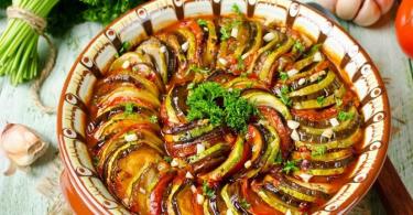 Ratatouille - krásne opečená zelenina, málo kalórií a veľa chutných možností